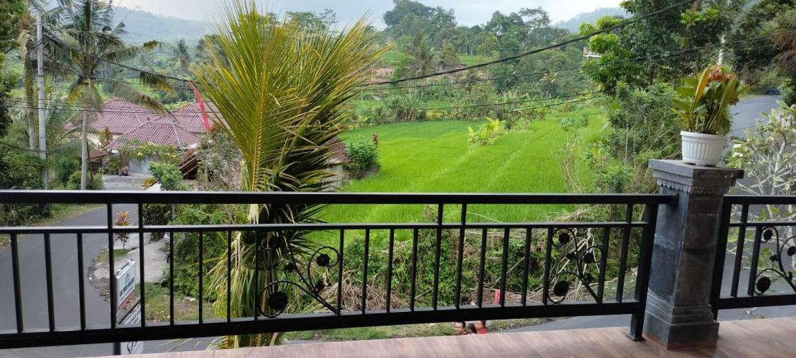 Giri Swari Homestay Sidemen  Exterior foto